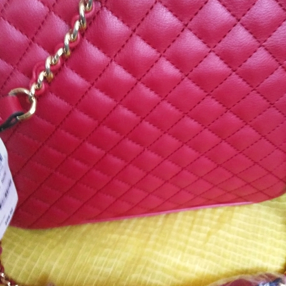 Bags - Picture 2 of 9